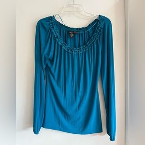 Long sleeve blouse made by international Concepts large in womens